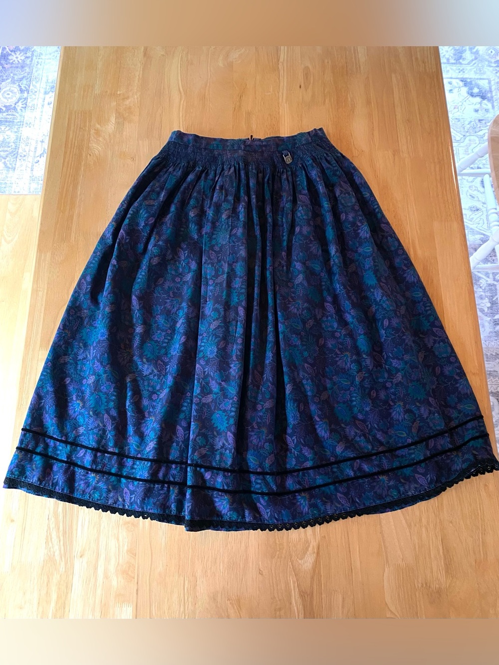 Vintage Hammerschmid Trachten Sport Floral Midi Skirt Oktoberfest EU 40